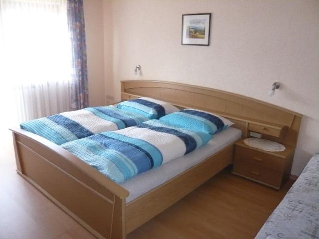Gastehaus Helga Apartment โบเดนไมส์ ภายนอก รูปภาพ