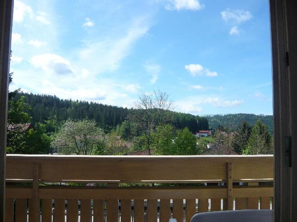 Gastehaus Helga Apartment โบเดนไมส์ ภายนอก รูปภาพ